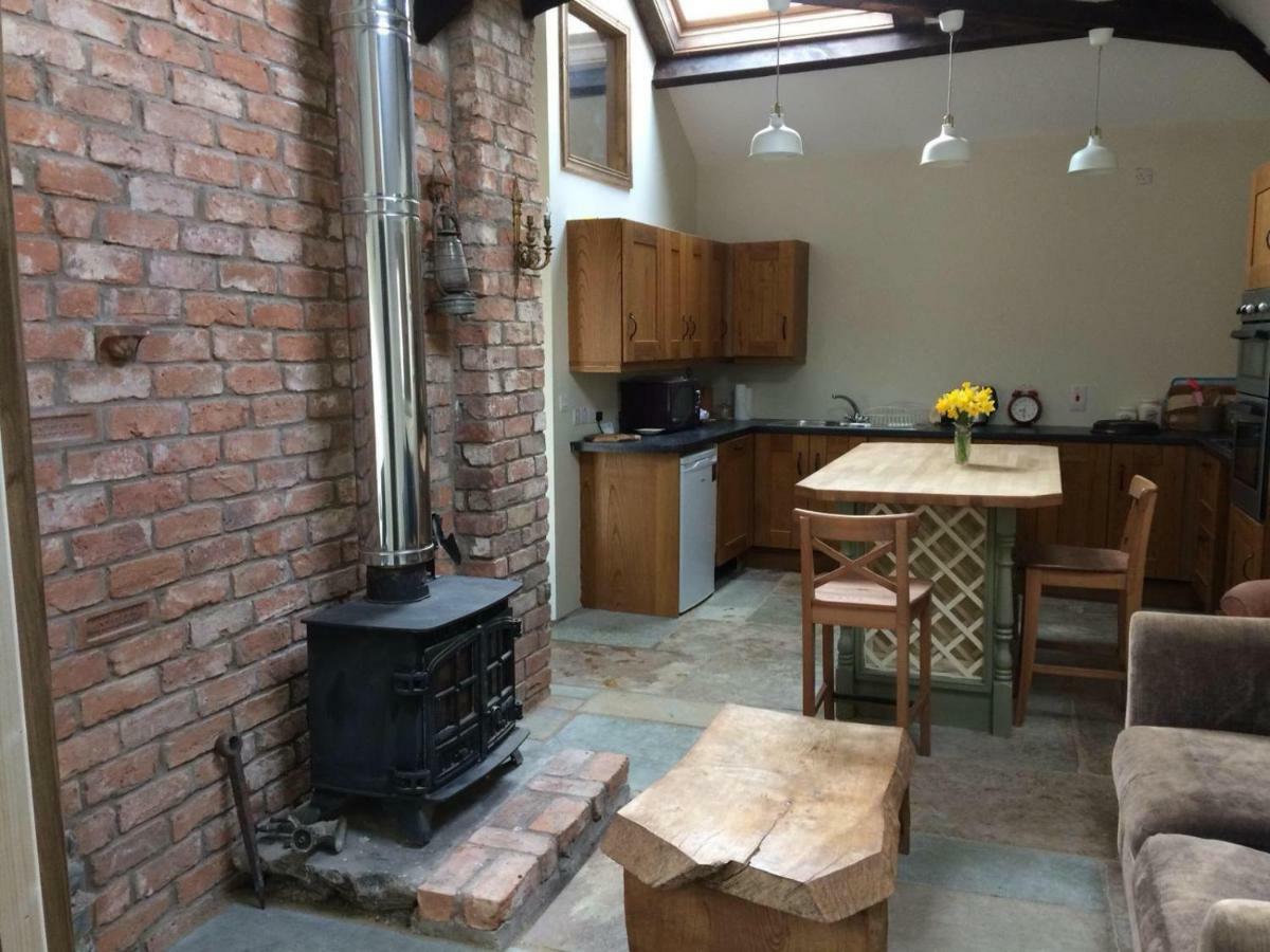 Tracey'S Farmhouse Cottage Belfast Eksteriør billede